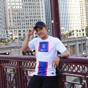 Meet your Posher, Camilo andres